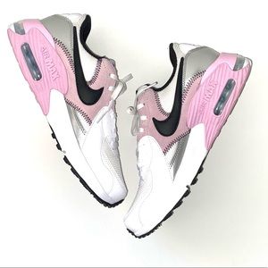 Nike • Women’s Air Max Excee